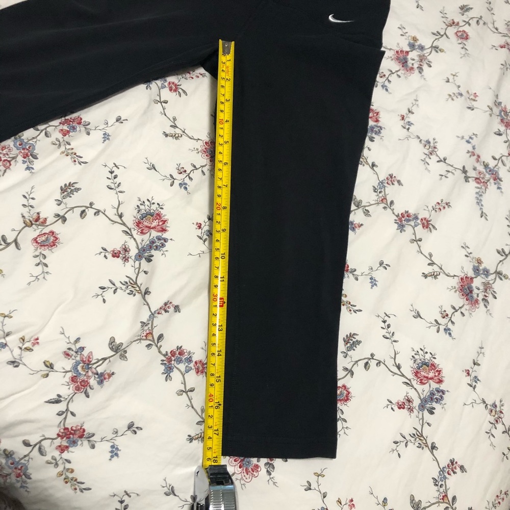 Nike 3/4 length leggings - Picture 3 of 3